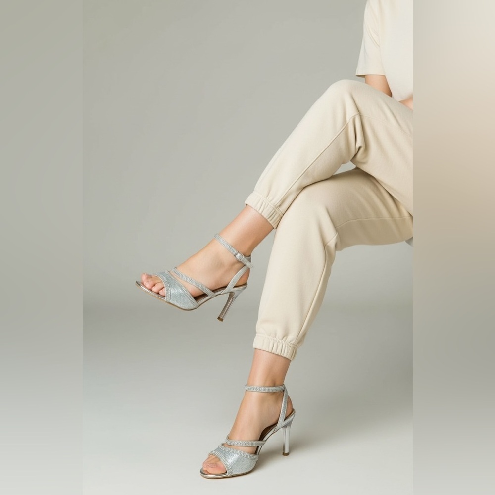 Via Pinky Collection Silver Rhinestone Heels Size 8 Party Sandals